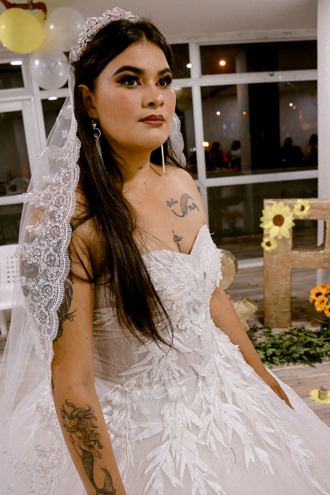 Retrato elegante de novia, destacado del portafolio Velozza